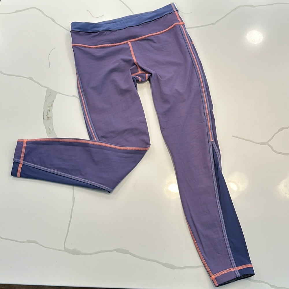 Lululemon Run Pace Tight RARE COLOR Purple neon coral size 6 💜🩷